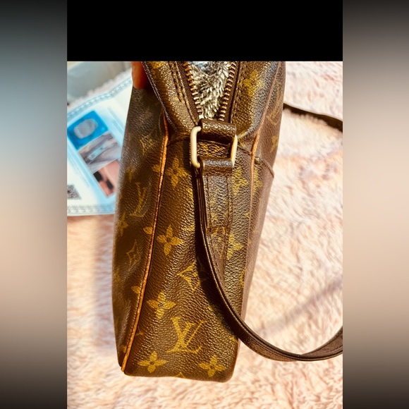 LOUIS VUITTON PETIT MARCEAU MONOGRAMMED CROSSBODY BAG / INCL COA / MRSP $1,423 - Picture 10 of 16